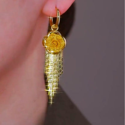 أقراط الشلال الذهبي المورد﻿