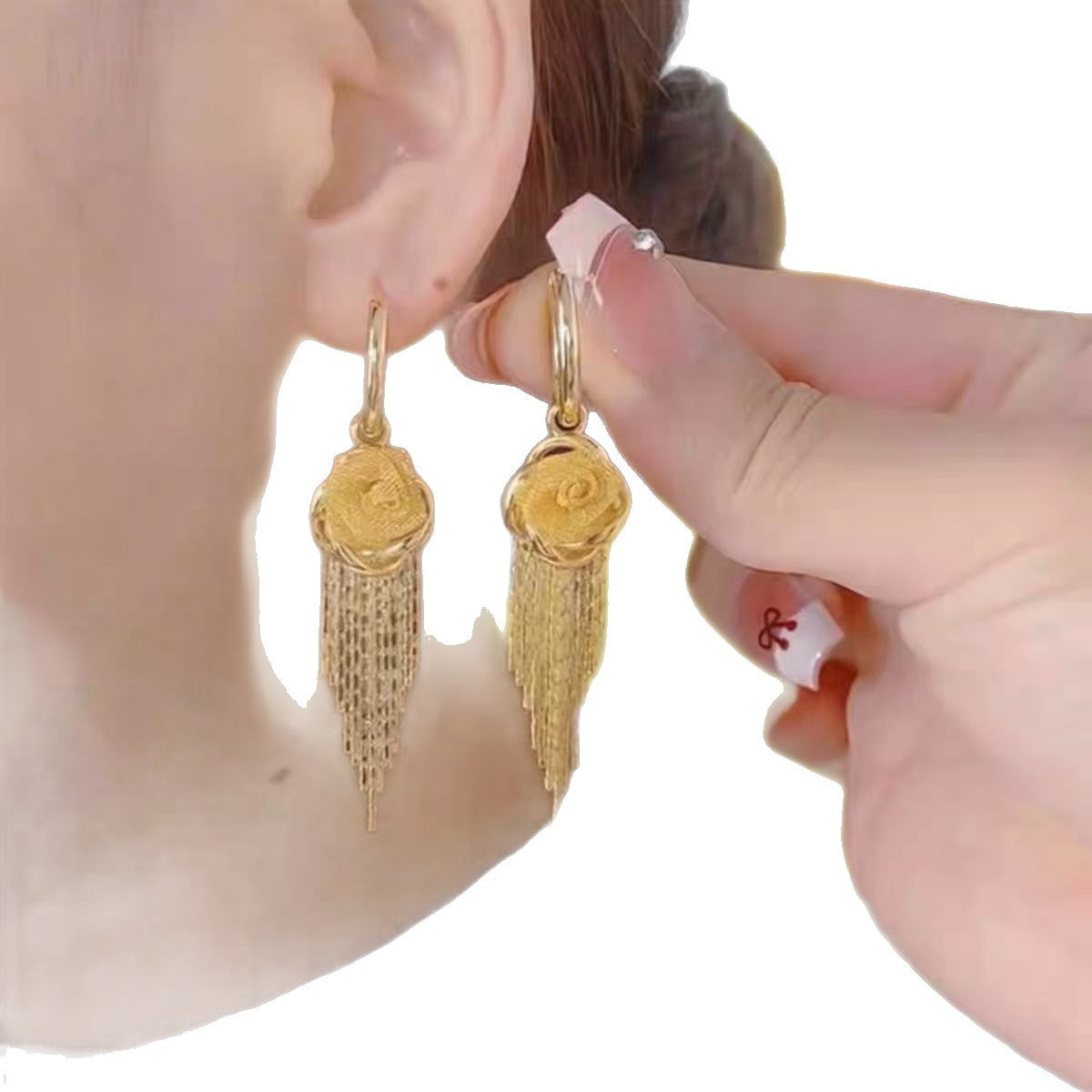 أقراط الشلال الذهبي المورد﻿